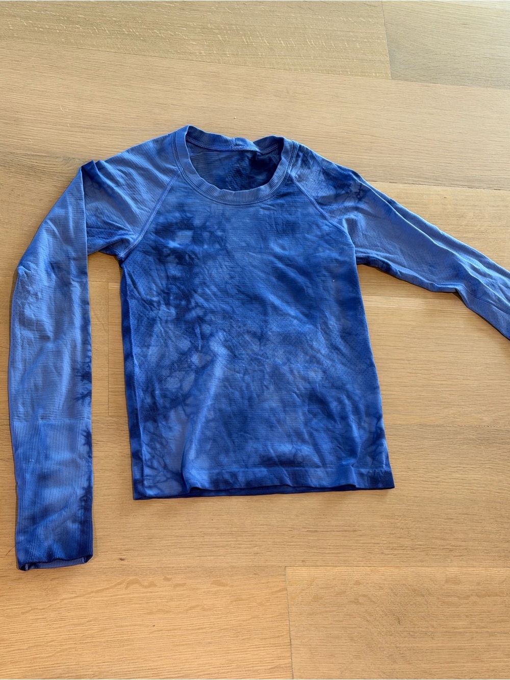 lululemon athletica lot of tops - large child or small adult size - Picture 4 of 9